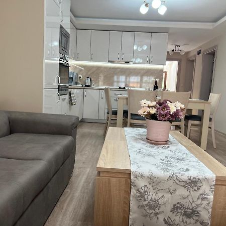 Къща За Гости Татяна / Guest House Tatiana Petrich  Exterior photo
